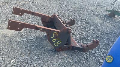 Front linkage to suit massey tractor