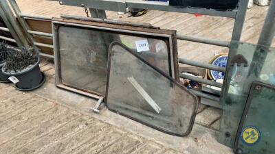 500 series Glass Massey Panes