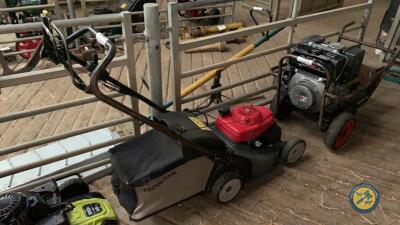 Landscape gardener retirement sale - Honda hrx 426 lawnmower, runs, drives & cuts 16"