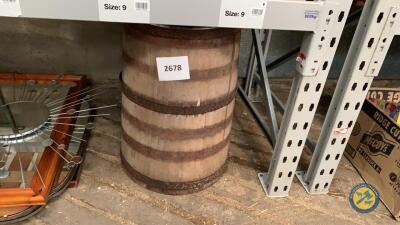 Wooden barrell