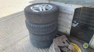 4 x tyres & rims 215-70-R16