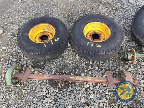 5 stud axle with wheels