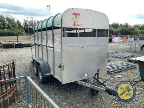 NC 10x5ft cattle trailer with sheep decks and dividing gate