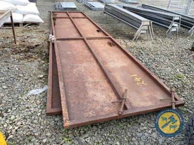 2x 18ft long steel sheeted doors