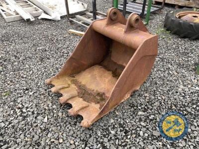 3ft digging bucket 65mm pins