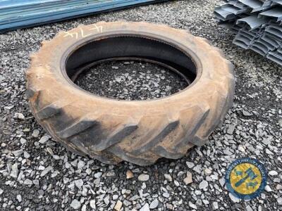 Goodyear tyre 12.4-32