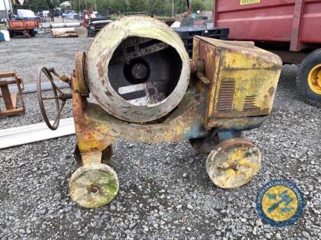 Parker diesel cement mixer with lister engine handle in office