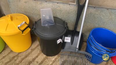 Plastic bin & jug