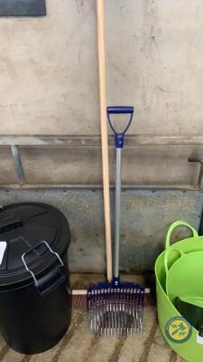 Brush & rake