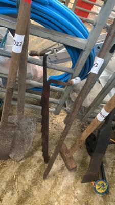 Silage or peat knife