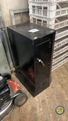 2 x drawer locker