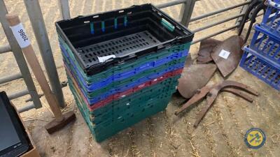 9 x storage boxes