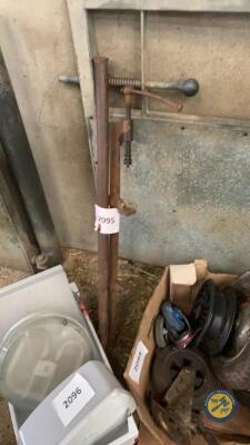 Crowbar & wood clamp