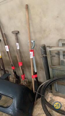 Spade & shovel