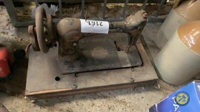 Single sewing machine