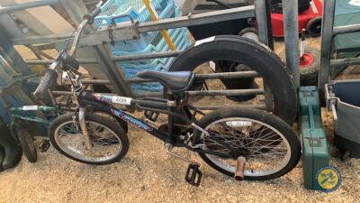 Child Emmelle shooter stunt bike