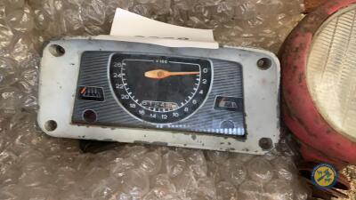 Ford 1000 series rev clock