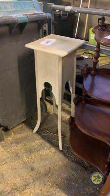 Plant stand