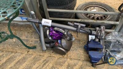 Dyson hoover