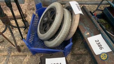 4 x large wheels