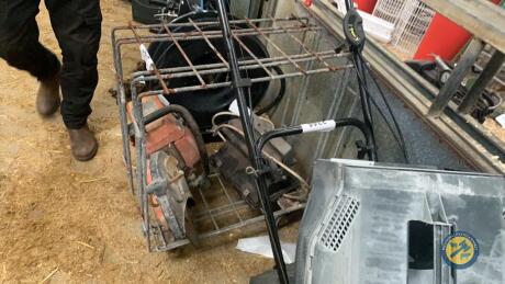 Toolbox trolley on wheels