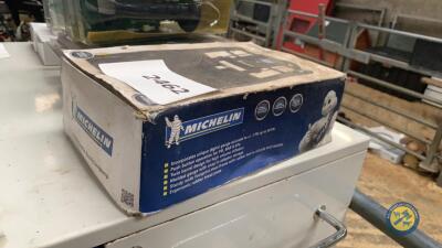 Dital foot pump Michelin