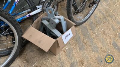 Box of gate hangers