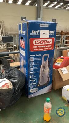Jefferson power washer complete with lance as new