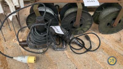 2 x drills electric
