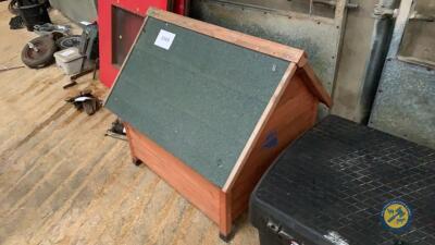 Dog kennel