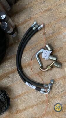 3x hydraulic hoses