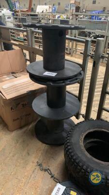 3x plastic cable reels