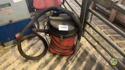 Numatic vac cleaner