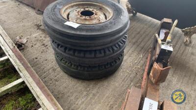 3x 600x16 tyres & rims to suit MF