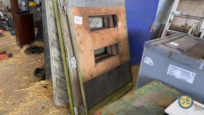 3x stable doors herron bar door