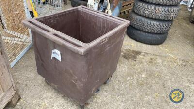 Plastic bin of wheels with tap