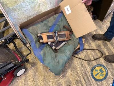 Outdoor horse or pony rug, needds strap & roller