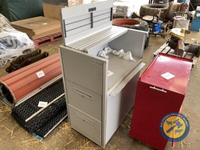 Filing cabinet with pull up top