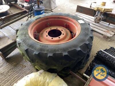 4x wheel drive front wheels