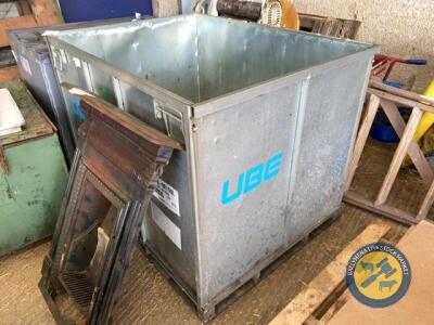 Tin storage container