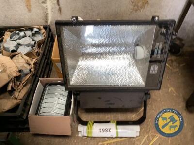 2x yard lights