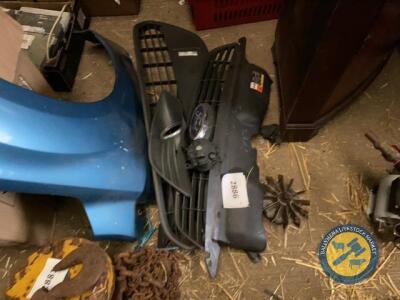 Job lot for Ford Focus M2 plastic front & lights