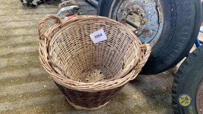 2x wicker baskets