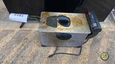 Electric chip fryer