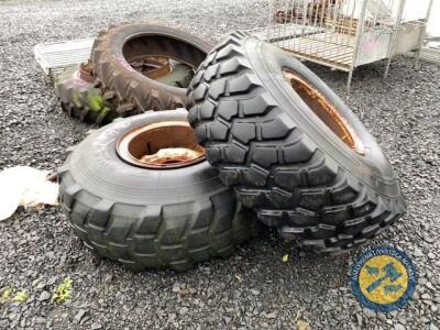2x large russian tyres & rims