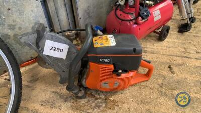 Husqvanna K760 power saw 2017, starts, runs, cuts