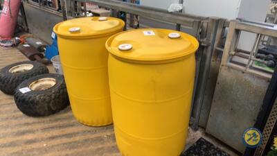 2x yellow barrels