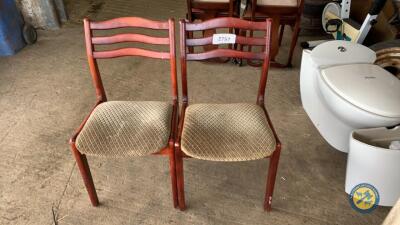 2x dining room chairs