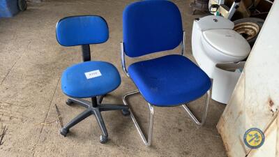 2x office type chairs