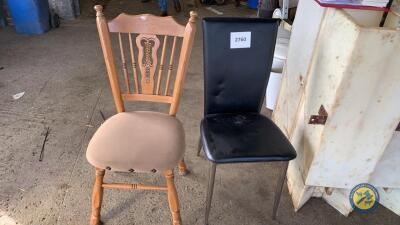 2x dining room chairs